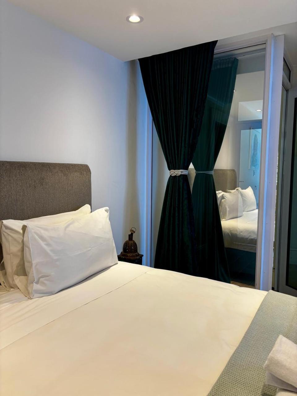 ลา โรส บีแอนด์บี Bed & Breakfast เคปทาวน์ ภายนอก รูปภาพ