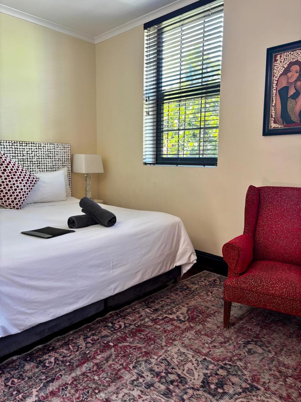 ลา โรส บีแอนด์บี Bed & Breakfast เคปทาวน์ ภายนอก รูปภาพ
