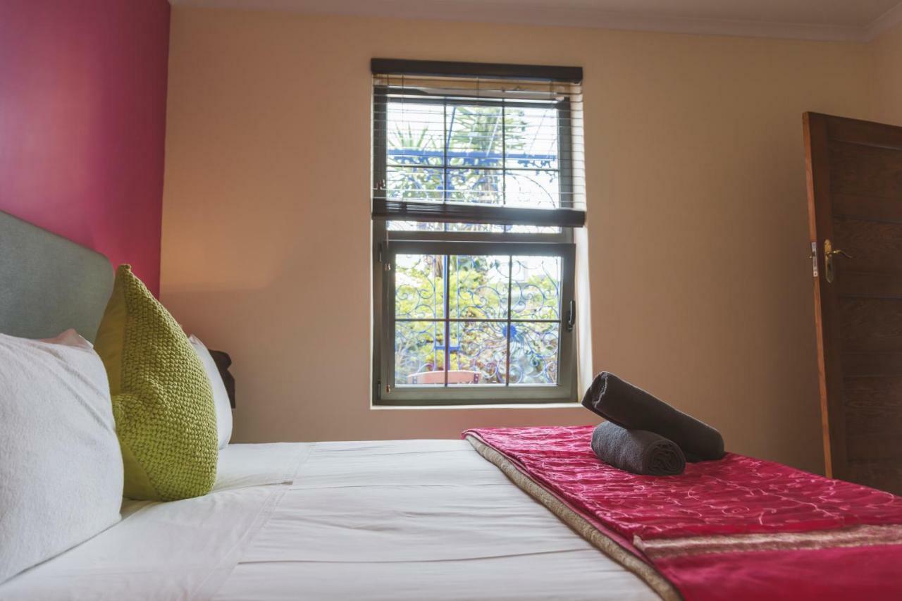 ลา โรส บีแอนด์บี Bed & Breakfast เคปทาวน์ ภายนอก รูปภาพ