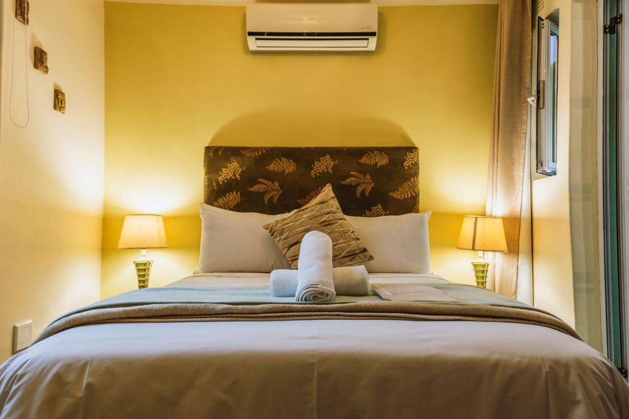 ลา โรส บีแอนด์บี Bed & Breakfast เคปทาวน์ ภายนอก รูปภาพ