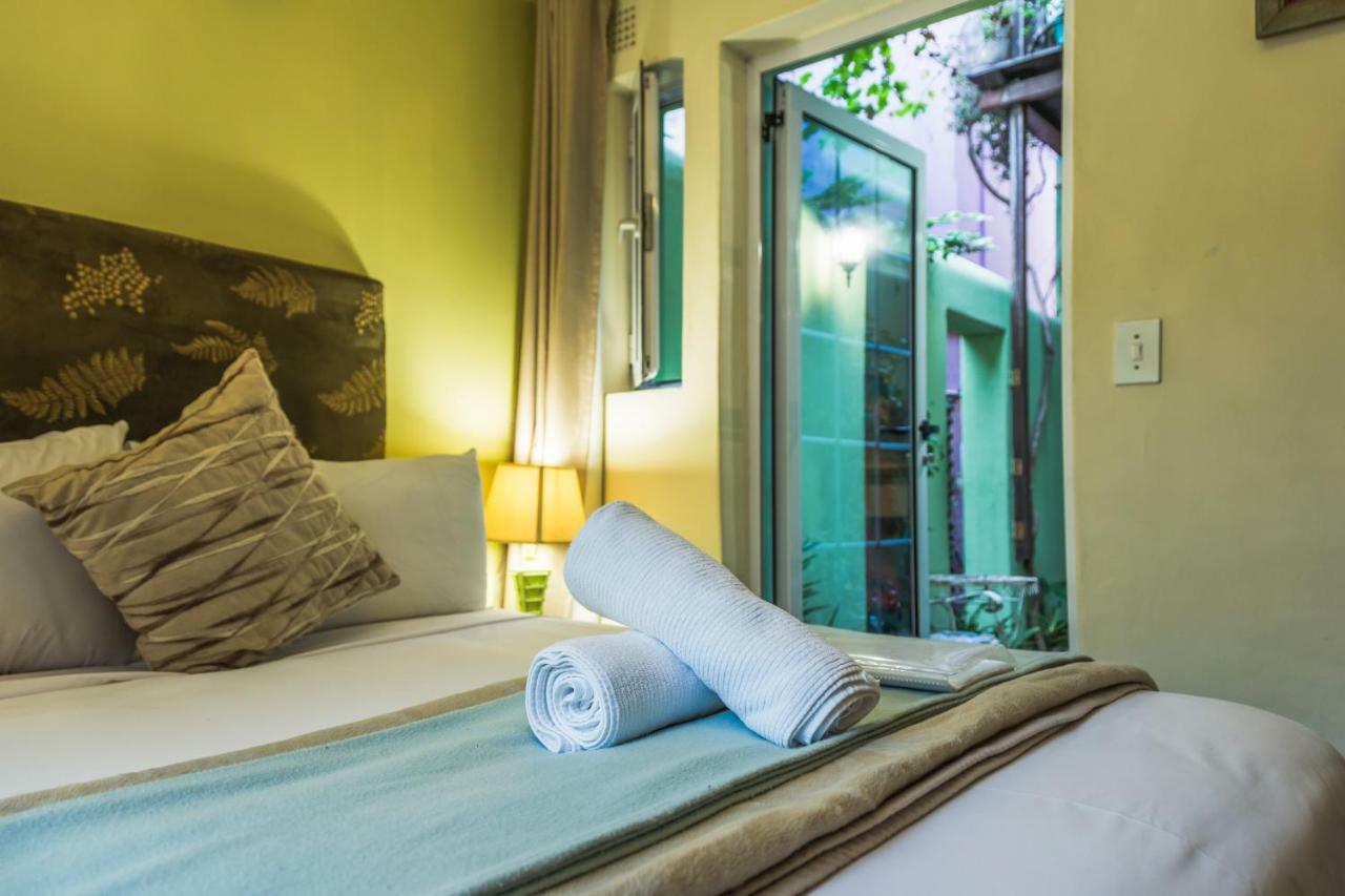 ลา โรส บีแอนด์บี Bed & Breakfast เคปทาวน์ ภายนอก รูปภาพ