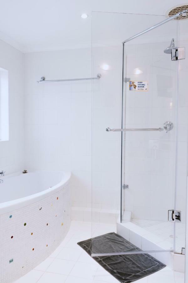 ลา โรส บีแอนด์บี Bed & Breakfast เคปทาวน์ ภายนอก รูปภาพ